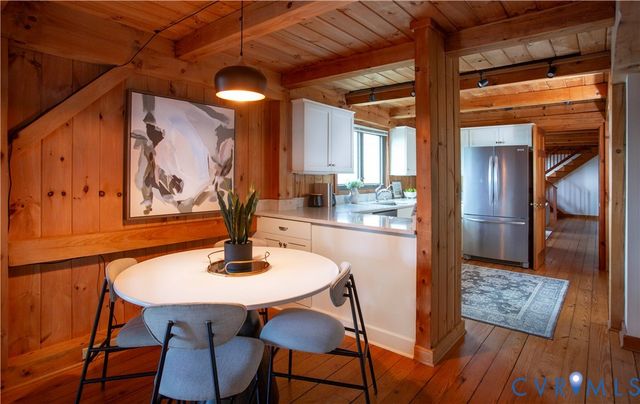 877 Twiggs Ferry Rd, Hartfield, VA 23071