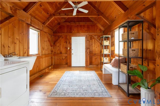 877 Twiggs Ferry Rd, Hartfield, VA 23071