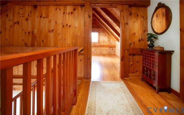 877 Twiggs Ferry Rd, Hartfield, VA 23071