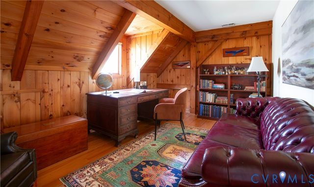 877 Twiggs Ferry Rd, Hartfield, VA 23071