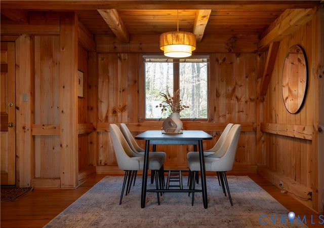 877 Twiggs Ferry Rd, Hartfield, VA 23071