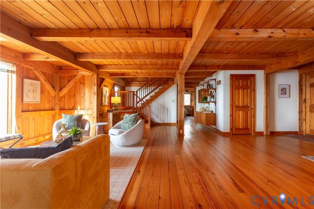 877 Twiggs Ferry Rd, Hartfield, VA 23071