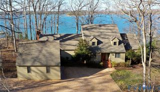 877 Twiggs Ferry Rd, Hartfield, VA 23071