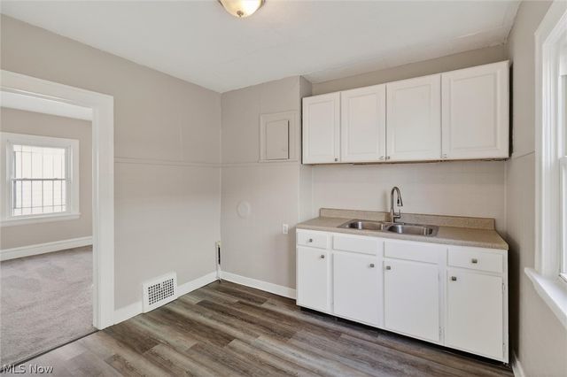 13305 Harvard Avenue, Cleveland, OH 44105