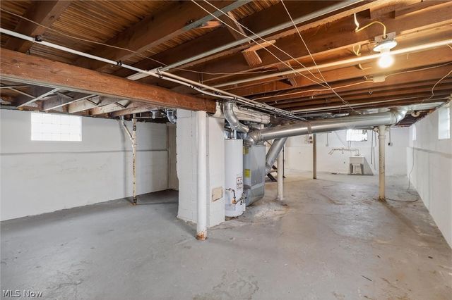 13305 Harvard Avenue, Cleveland, OH 44105