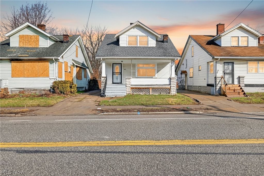 13305 Harvard Avenue, Cleveland, OH 44105