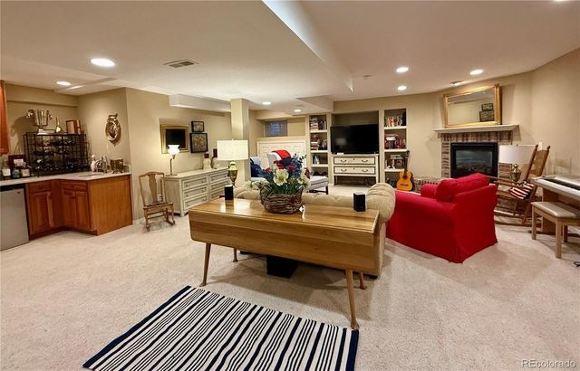 1073 Southbury Court, Highlands Ranch, CO 80129