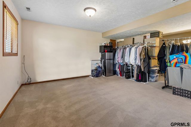 608 Ruby Road, Papillion, NE 68133
