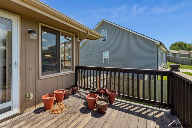 608 Ruby Road, Papillion, NE 68133