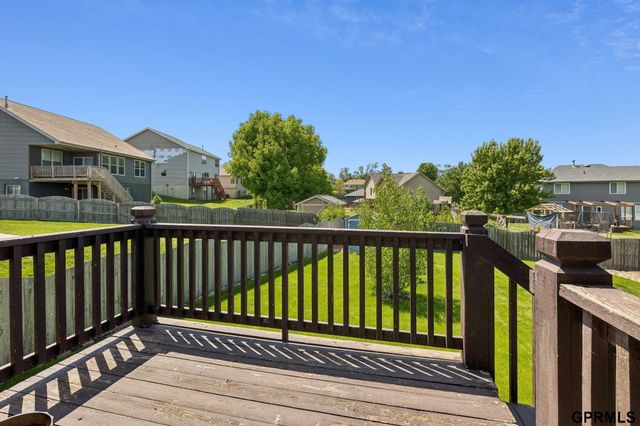 608 Ruby Road, Papillion, NE 68133