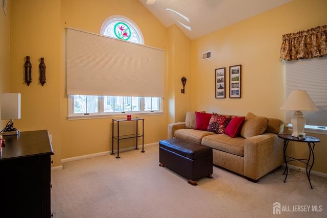 9 Brighton Court, Monroe, NJ 08831