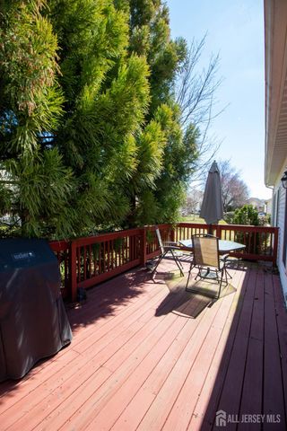 9 Brighton Court, Monroe, NJ 08831