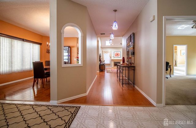 9 Brighton Court, Monroe, NJ 08831