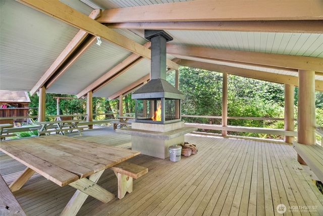431 E Pointes Drive E, Shelton, WA 98584