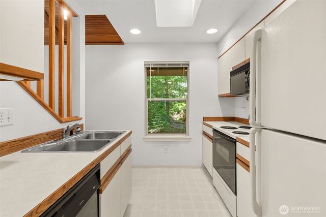 431 E Pointes Drive E, Shelton, WA 98584