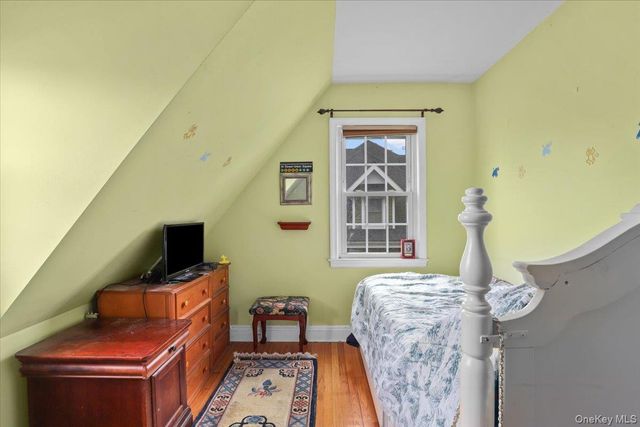 74 White Road, Scarsdale, NY 10583