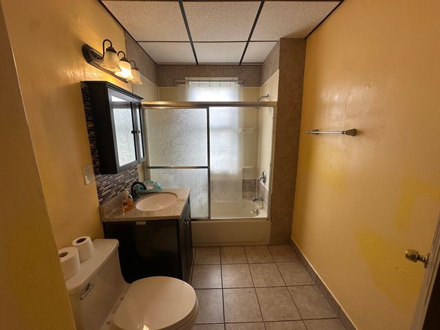5235 S Washtenaw Avenue, Chicago, IL 60632