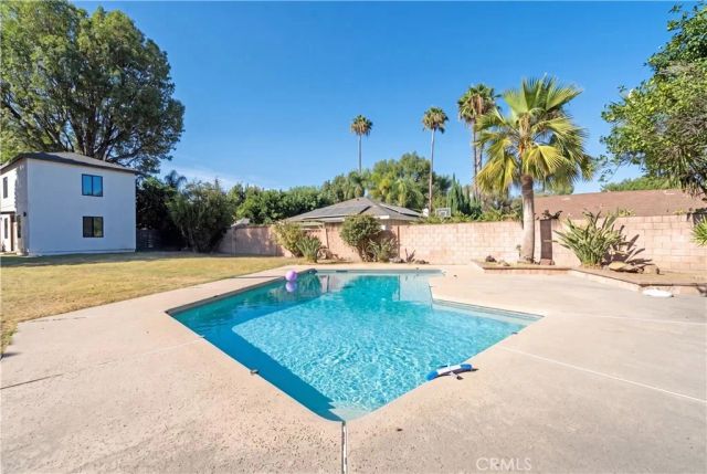 9720 Tunney, Northridge, CA 91324