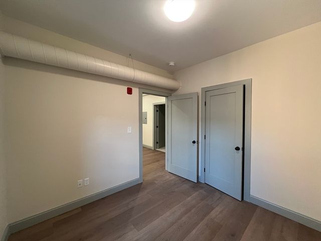 160 Seabury St 13, Fall River, MA 02720