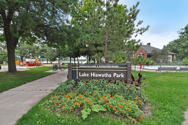 4547 14th Avenue S, Minneapolis, MN 55407