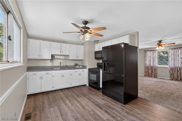 4633 Packard Avenue NW, Canton, OH 44709