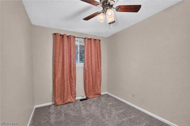 4633 Packard Avenue NW, Canton, OH 44709