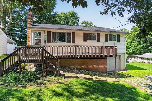 4633 Packard Avenue NW, Canton, OH 44709
