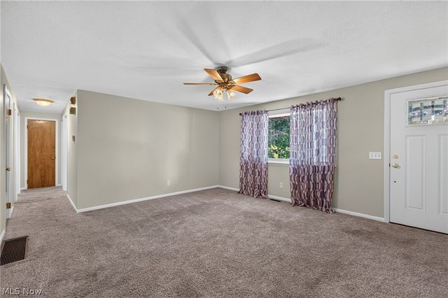 4633 Packard Avenue NW, Canton, OH 44709