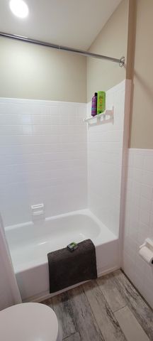 1000 NE 17th Court, Fort Lauderdale, FL 33305