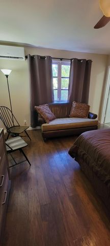 1000 NE 17th Court, Fort Lauderdale, FL 33305
