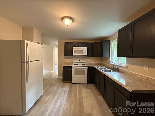 2700 Capitol Drive 2, Charlotte, NC 28208