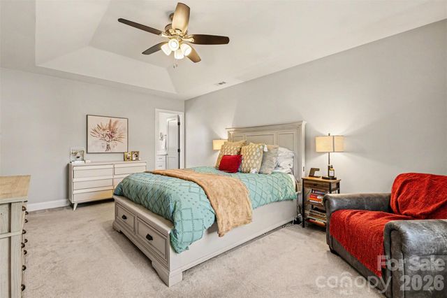 8536 Ochre Drive, Charlotte, NC 28215