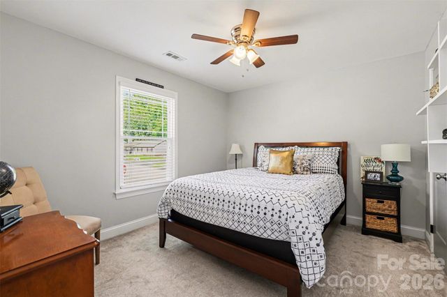 8536 Ochre Drive, Charlotte, NC 28215