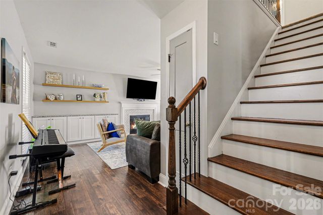 8536 Ochre Drive, Charlotte, NC 28215