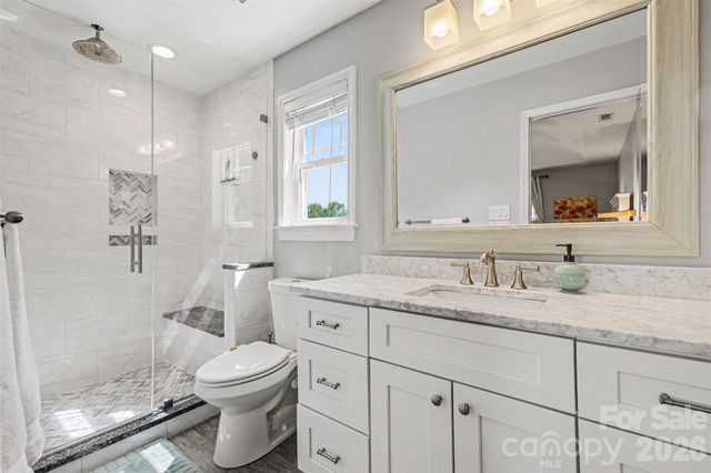 8536 Ochre Drive, Charlotte, NC 28215