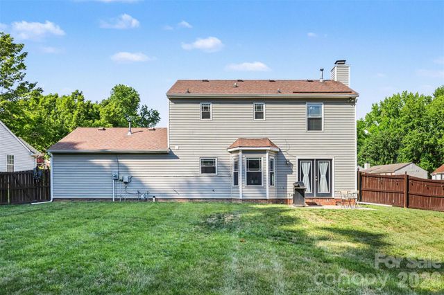 8536 Ochre Drive, Charlotte, NC 28215
