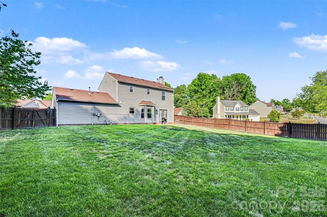 8536 Ochre Drive, Charlotte, NC 28215