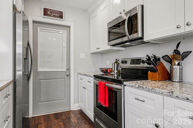 8536 Ochre Drive, Charlotte, NC 28215