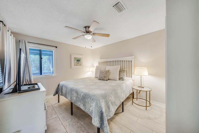 8730 Thomas Drive UNIT 313, Panama City Beach, FL 32408