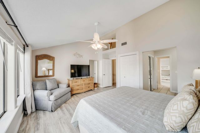 8730 Thomas Drive UNIT 313, Panama City Beach, FL 32408