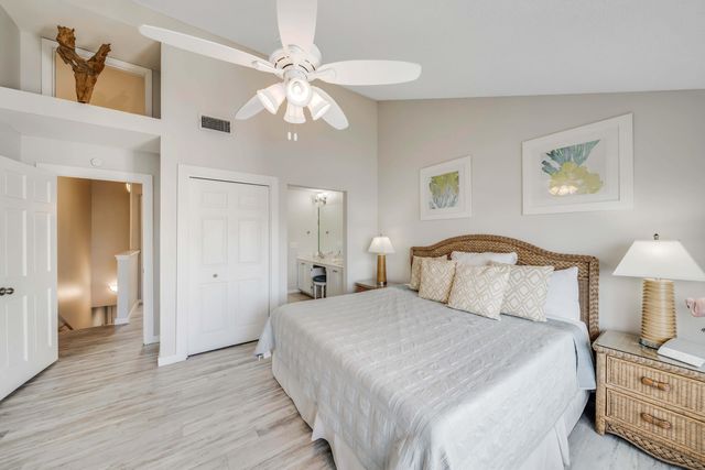 8730 Thomas Drive UNIT 313, Panama City Beach, FL 32408