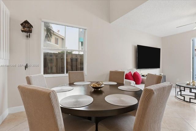 1448 NW 126th Ave, Sunrise, FL 33323