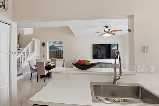 1448 NW 126th Ave, Sunrise, FL 33323