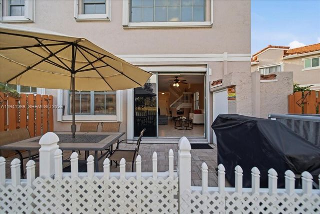 1448 NW 126th Ave, Sunrise, FL 33323