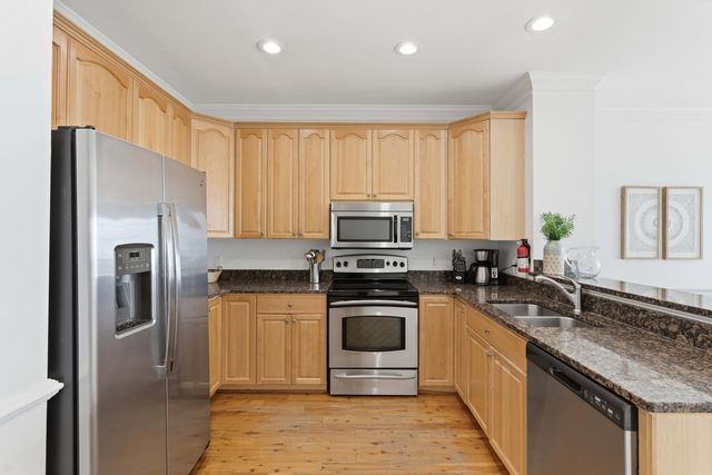 106 W Arctic Avenue 3l, Folly Beach, SC 29439