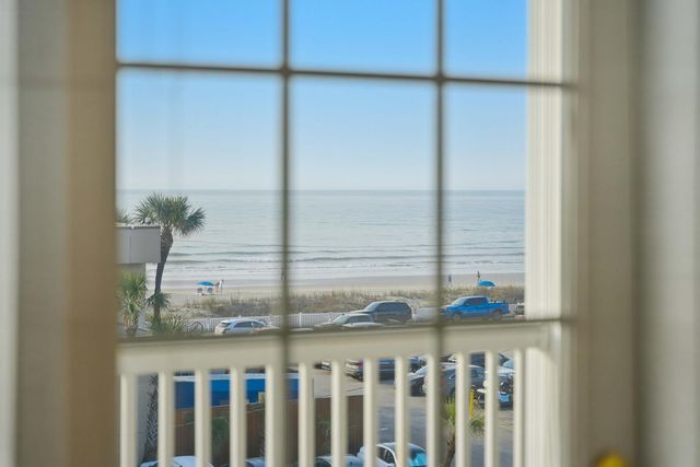 106 W Arctic Avenue 3l, Folly Beach, SC 29439