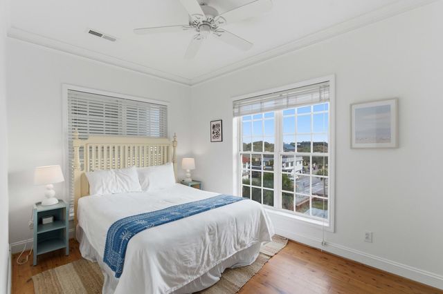 106 W Arctic Avenue 3l, Folly Beach, SC 29439