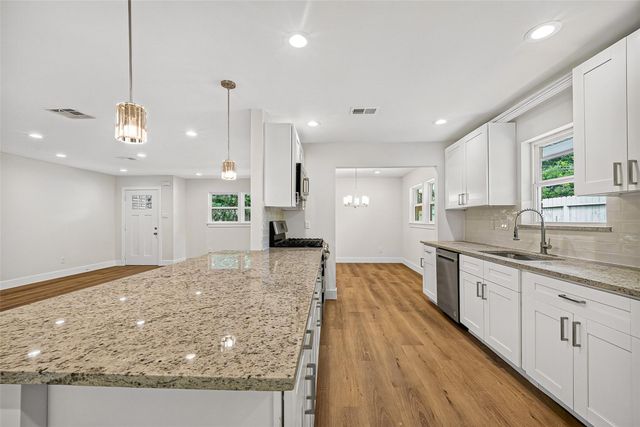 5427 Bliss Street, Houston, TX 77017