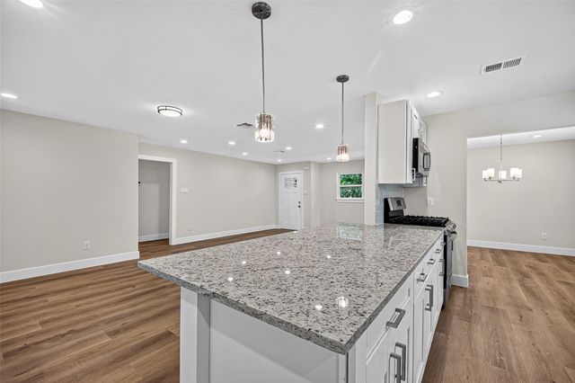 5427 Bliss Street, Houston, TX 77017