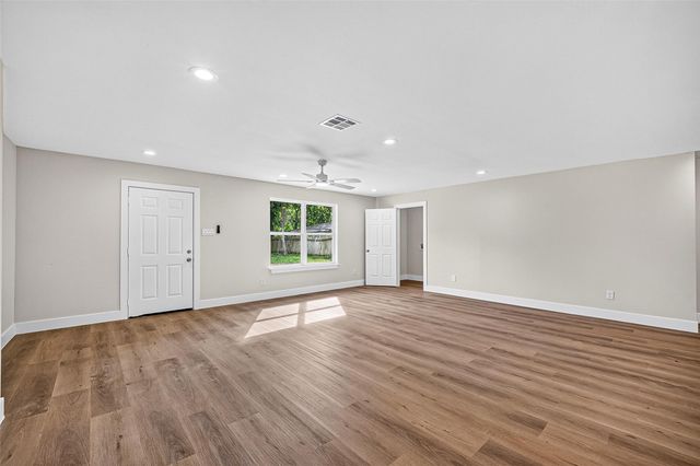 5427 Bliss Street, Houston, TX 77017